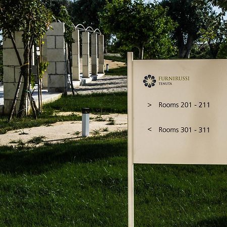 Furnirussi Tenuta Carpignano Salentino Esterno foto